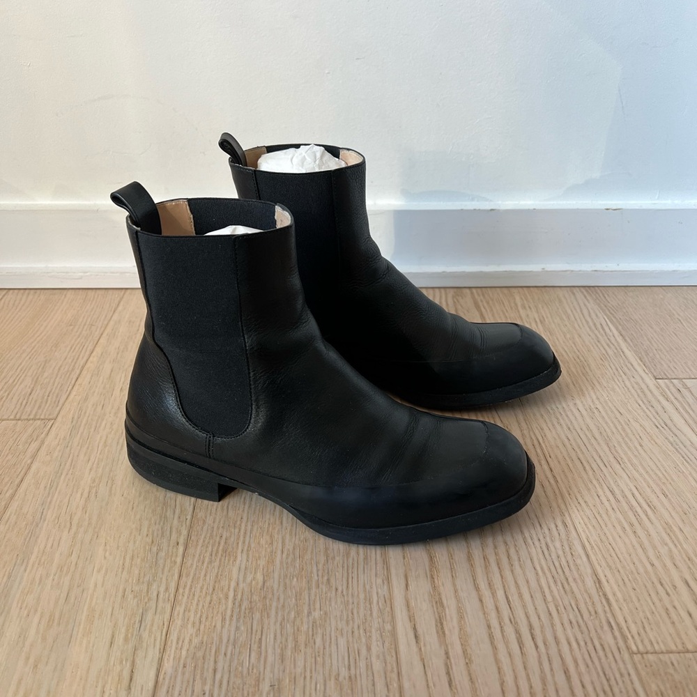 The Row Chelsea Boots - Picture 3 of 9